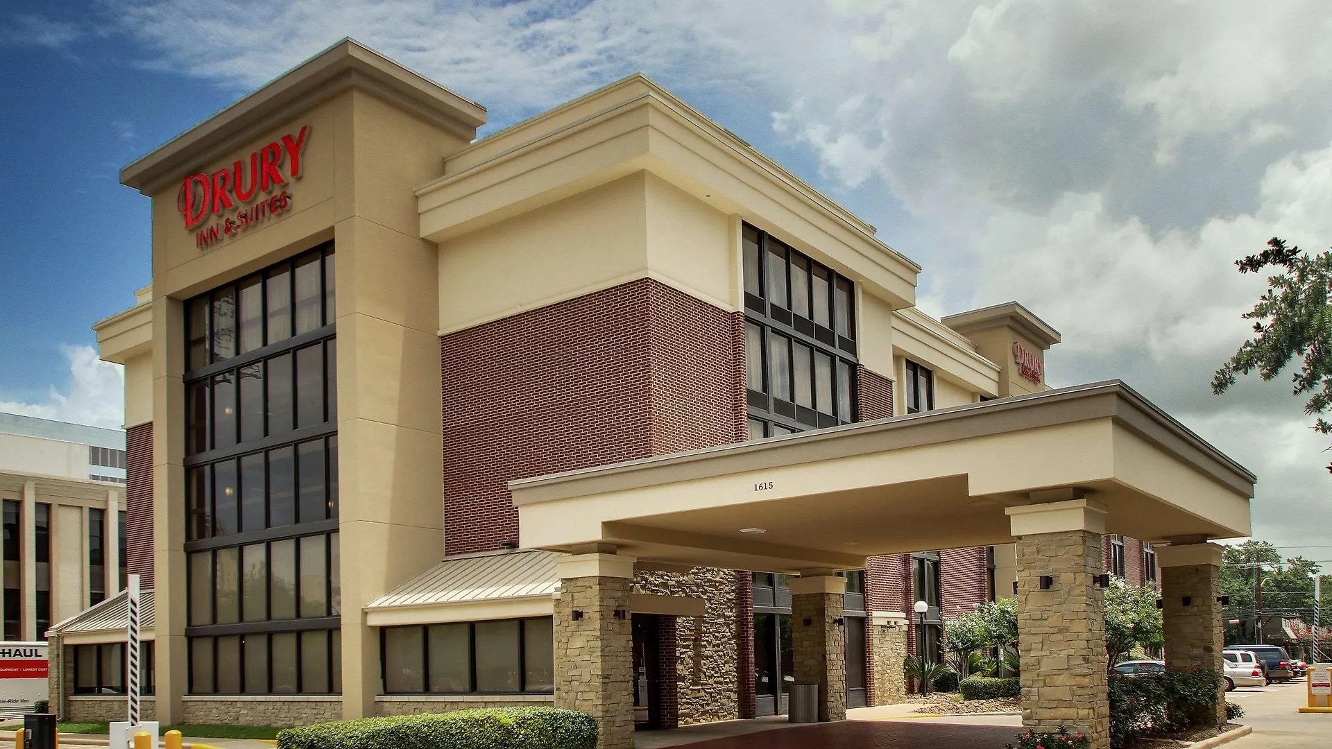 Where to Stay in Tavernier: 4 Best Budget Hotels